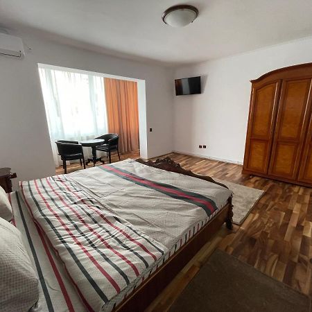 M & I Apartment 3 Targu Mures Luaran gambar